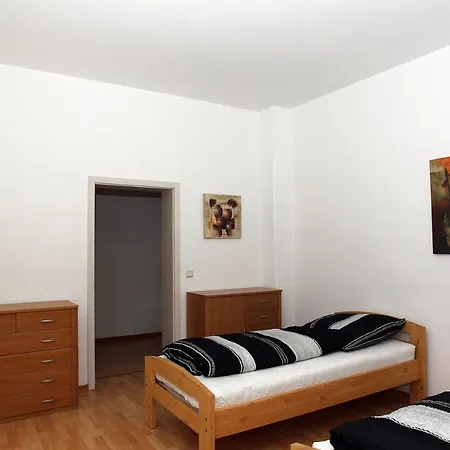 Апартаменты Ferienwohnung Mkopp 4 Цвиккау